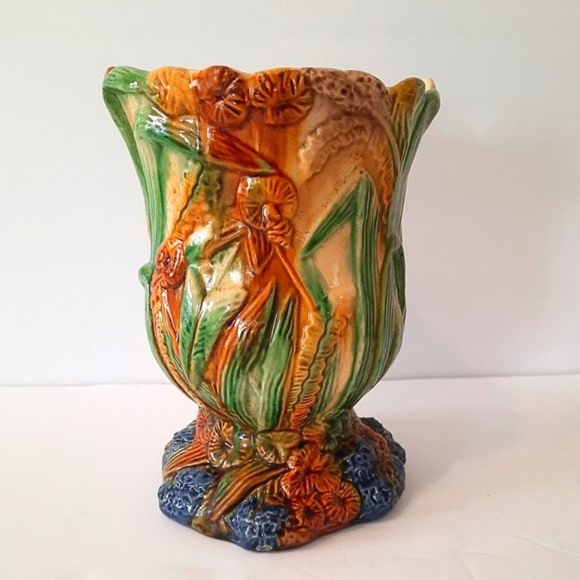 Art Nouveau-Style DRIP GLAZE VASE, Underwater Scene in Colorful Relief, 8" x 6" - Picture 1 of 11